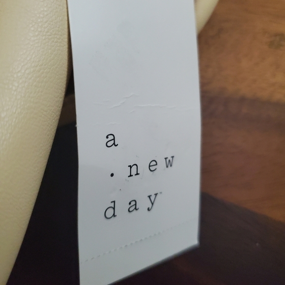 NEW A New Day Tubular Crossbody Bag - Picture 10 of 12